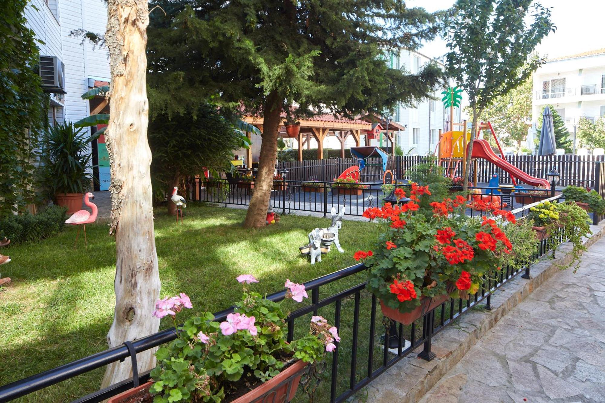 Complex Moskoyani Aparthotel Несебър Екстериор снимка